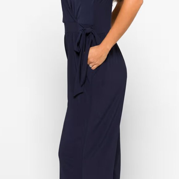 NEW Chic Party Navy Blue Sleeveless Jumpsuit Small - Picture 5 of 6